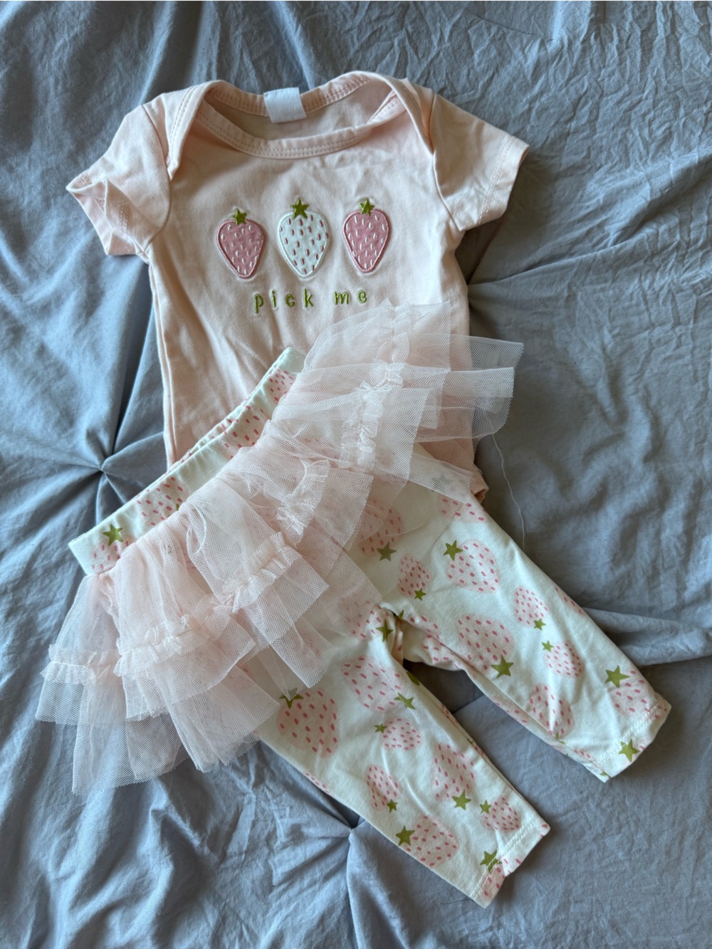 pl baby Pink Strawberry Tutu Bodysuit & Leggings Set